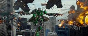 Transformers - Age of Extinction - parachuting robot