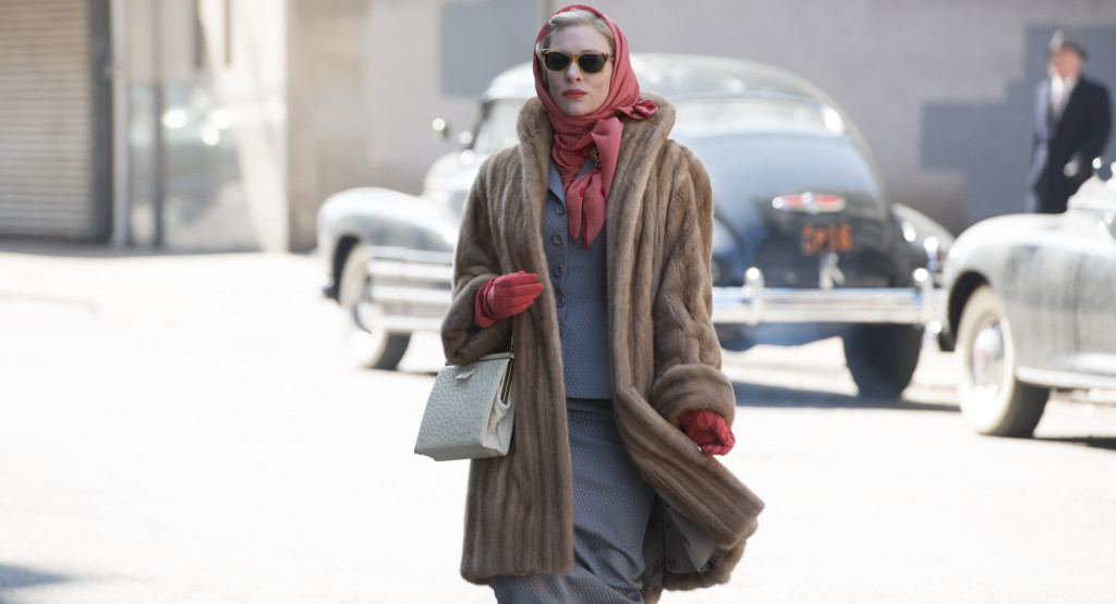 Carol---Cate-Blanchett,-head-scarf